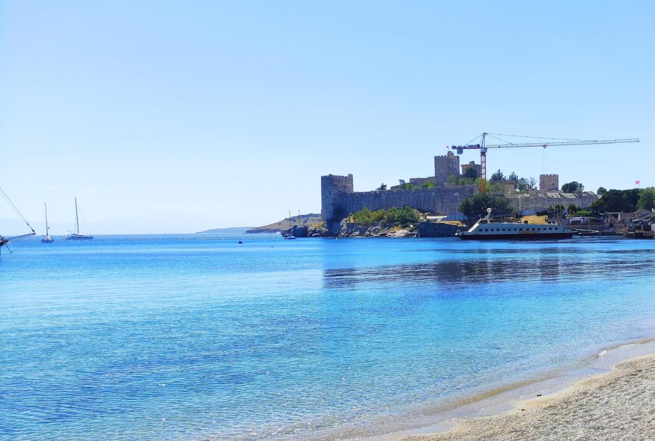Central, Cozy, 15 Min Walk To The Beach, Fast Wi-Fi, Free Parking, 4Ppl Bodrum Esterno foto