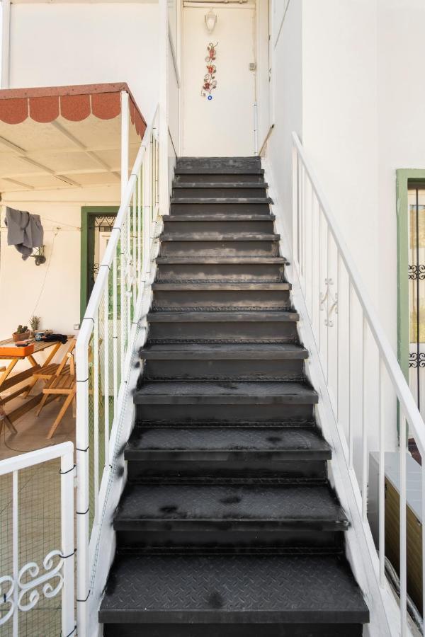 Central, Cozy, 15 Min Walk To The Beach, Fast Wi-Fi, Free Parking, 4Ppl Bodrum Esterno foto